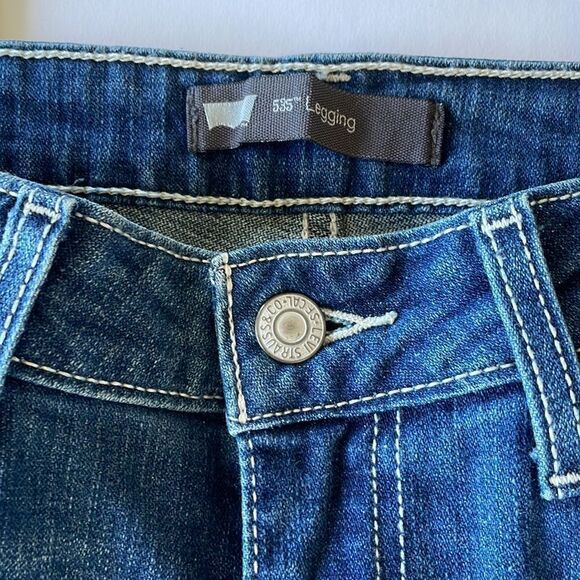 Levi’s 535 Legging Jeans Size 9M LIKE NEW! - Picture 4 of 5